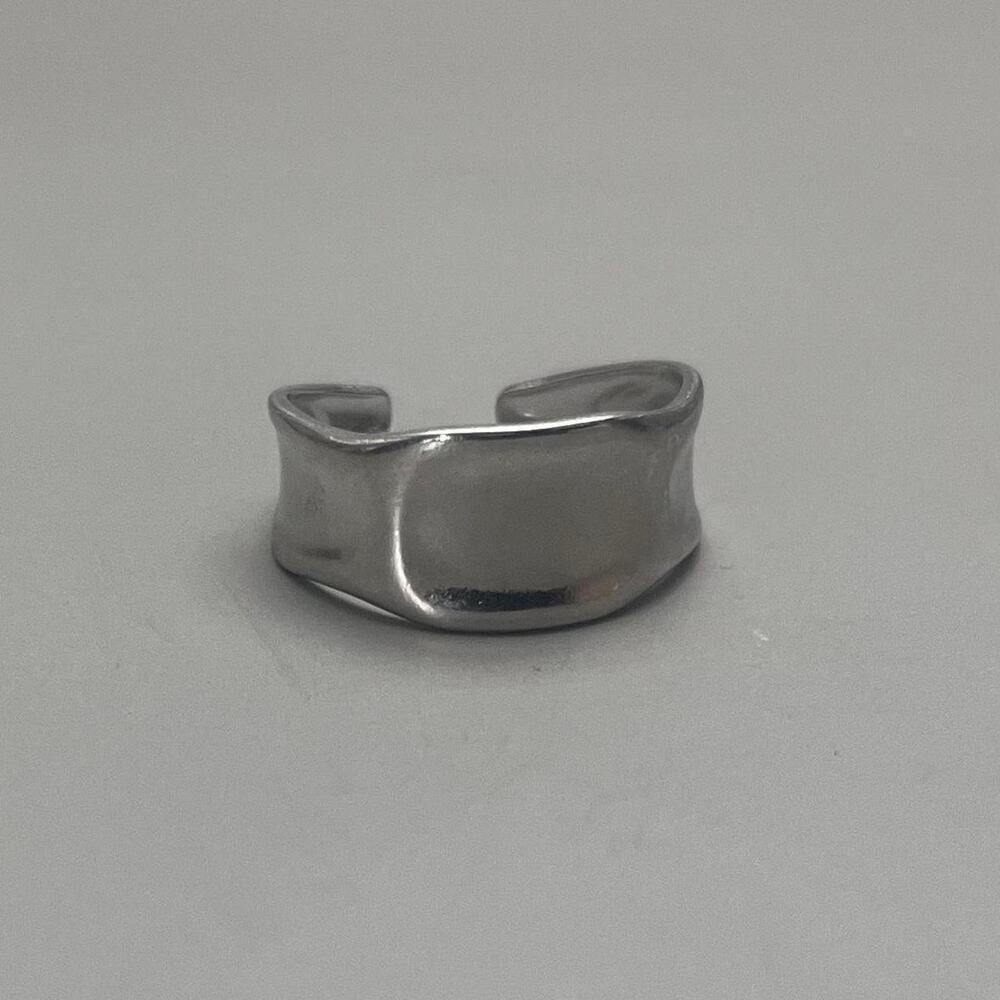 Y2k vintage silver hammered texture